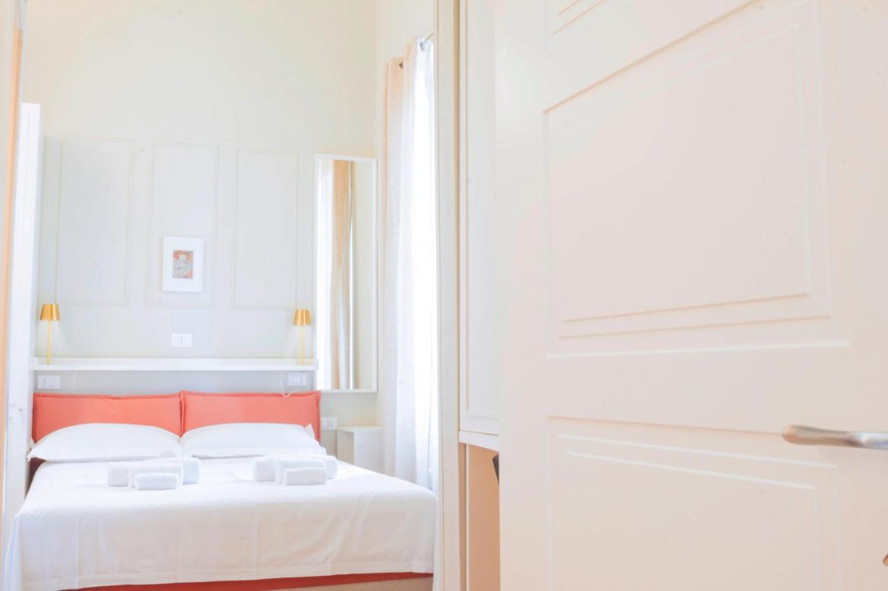 Alighieri Boutique Apartment Флоренция Экстерьер фото